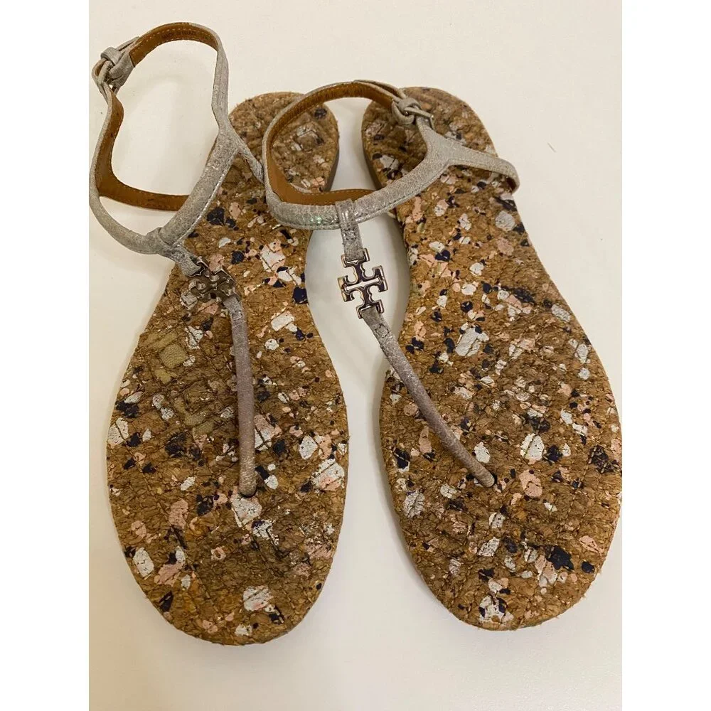 TORY BURCH Marion Confetti Quilted T-Strap Sandals‎ Women 6M Silver Logo Shoes